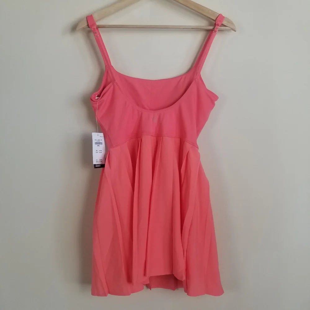 Gilly Hicks Active Pleated Dress Built-In Shorts Small NWT - Picture 7 of 10